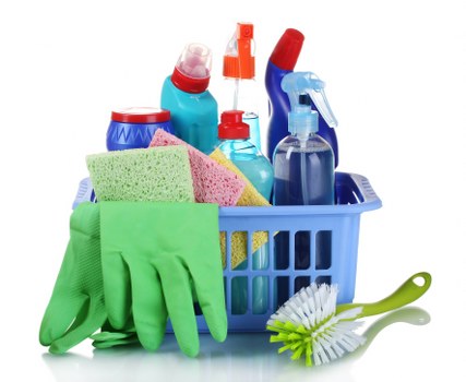 Detailed kitchen cleaning during an end of tenancy service in NW5